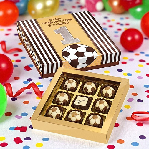 Набор футбольных мячей из шоколада с текстом Будь чемпионом в учебе! 50г
