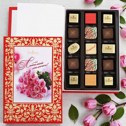 "Мамочке" книга с конфетами ассорти140г