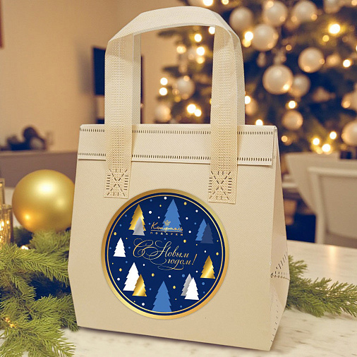 Новогодний набор: мармелад, фруктовые чипсы, пряник, чай 325г в термопакете