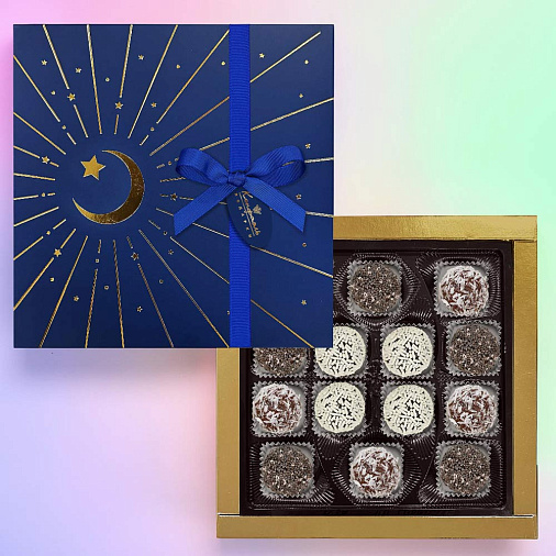 "Ураза-Байрам" набор конфет ручной работы из сухофруктов (синий)