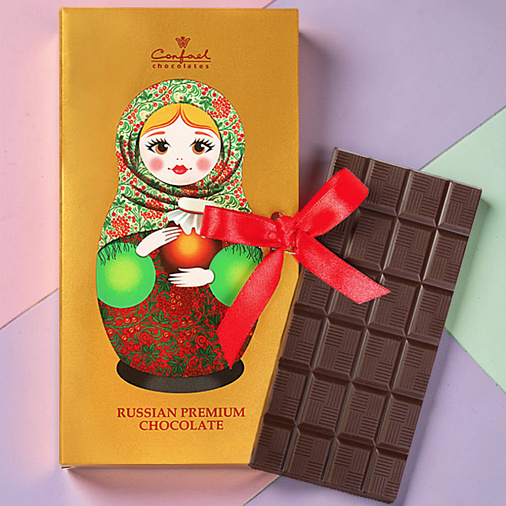 "Русская красавица с кувшином" открытка горький шоколад 