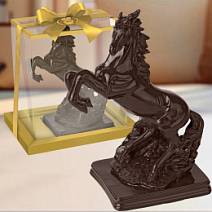"Конь на дыбах" скульптура шоколад горький 2800г