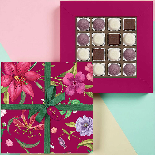 Набор конфет: суфле в горьком шоколаде со вкусом «Игристого розе», мармелад со вкусом «Сливочная намелака», «Голубика» 225г