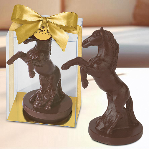 "Конь на дыбах" скульптура малая молочный шоколад 