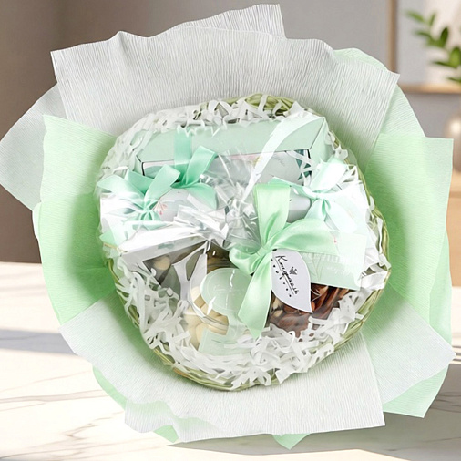 Букет из шоколада, драже и конфет