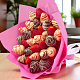 Клубника в шоколаде букет розовый 940г