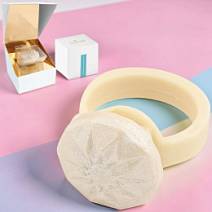 "Кольцо" скульптура белый шоколад